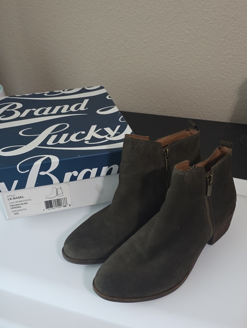 Lucky Brand Basel Bootie Olive Ankle Boots Size 9M EUC